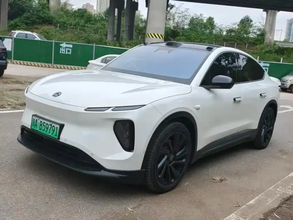 Nio EC6