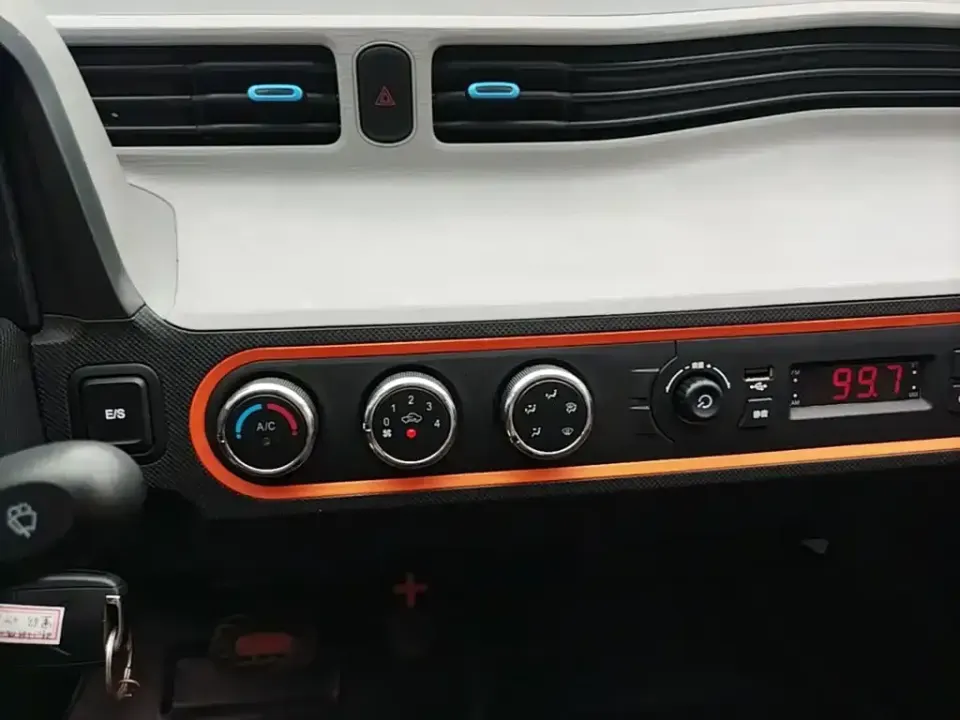 Wuling MINIEV
