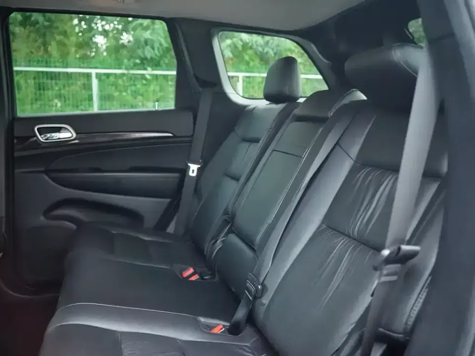 Jeep Grand Cherokee (Import)