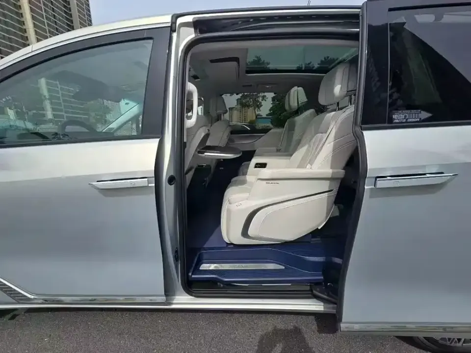 Buick GL8 Hybrid