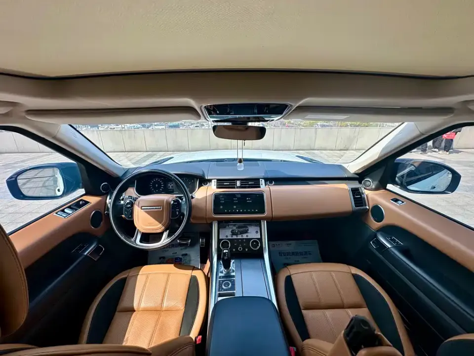 Land Rover Sport