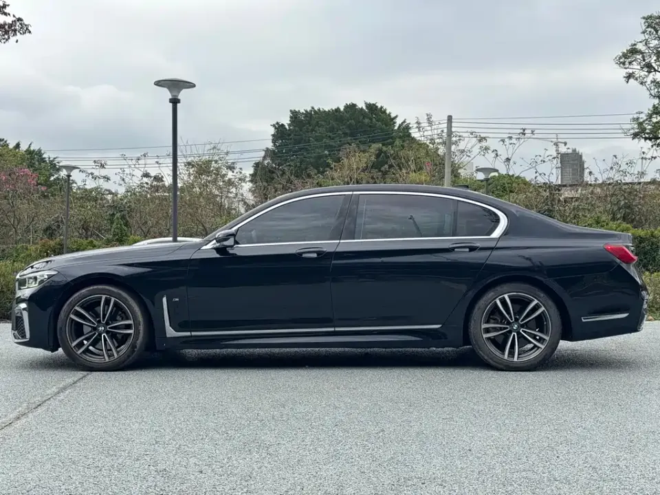 BMW 7-Series