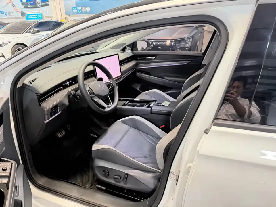 Volkswagen ID.7 VIZZION