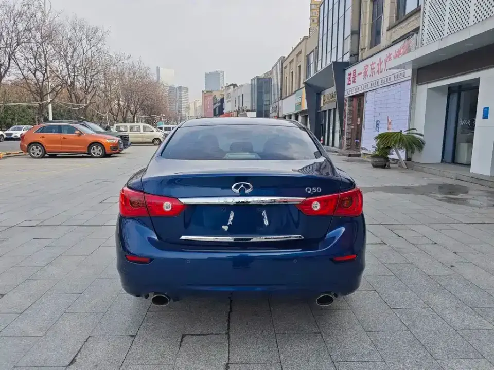 Infiniti Q50L