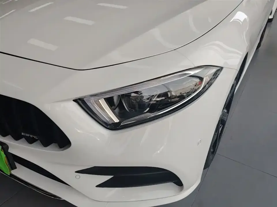 Mercedes-Benz CLS