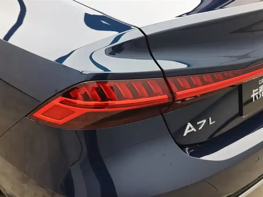 Audi A7L