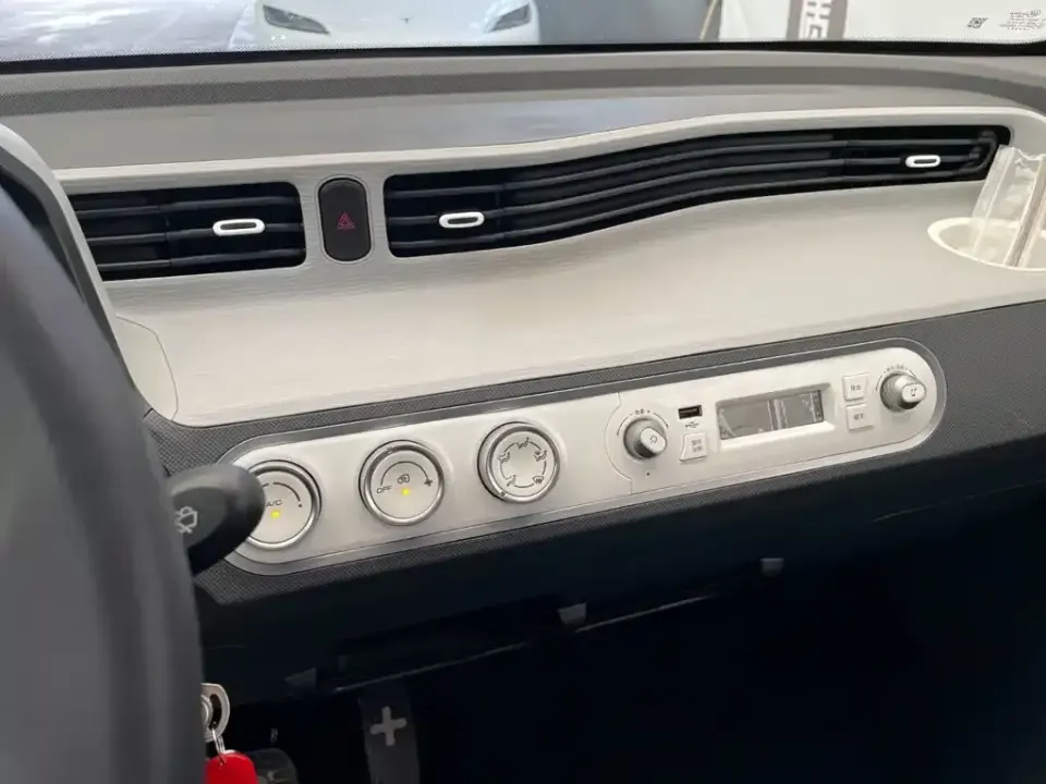 Wuling MINIEV
