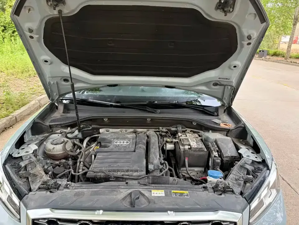 Audi Q2L