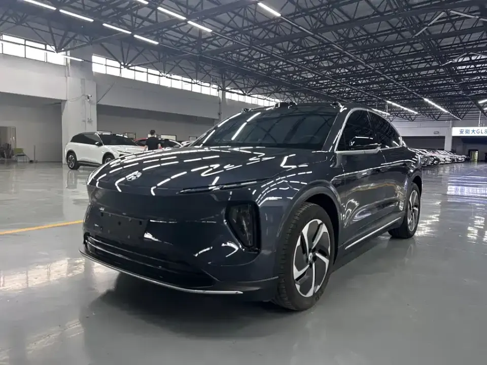 Nio EC6