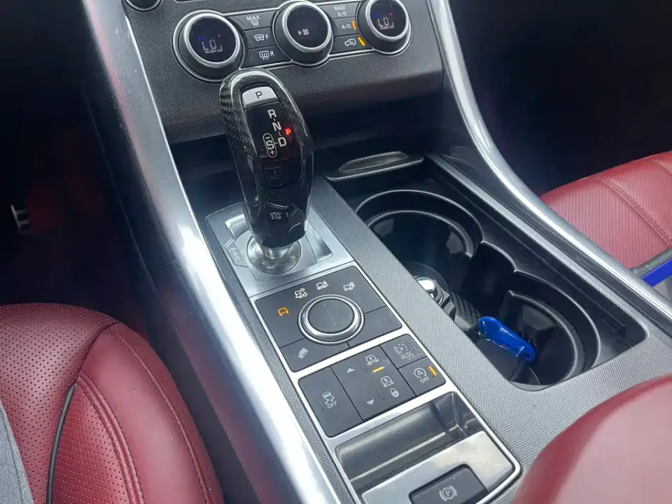 Land Rover Sport