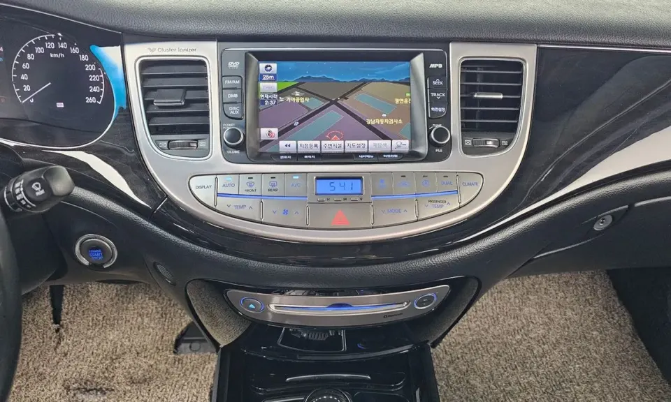 Hyundai Genesis