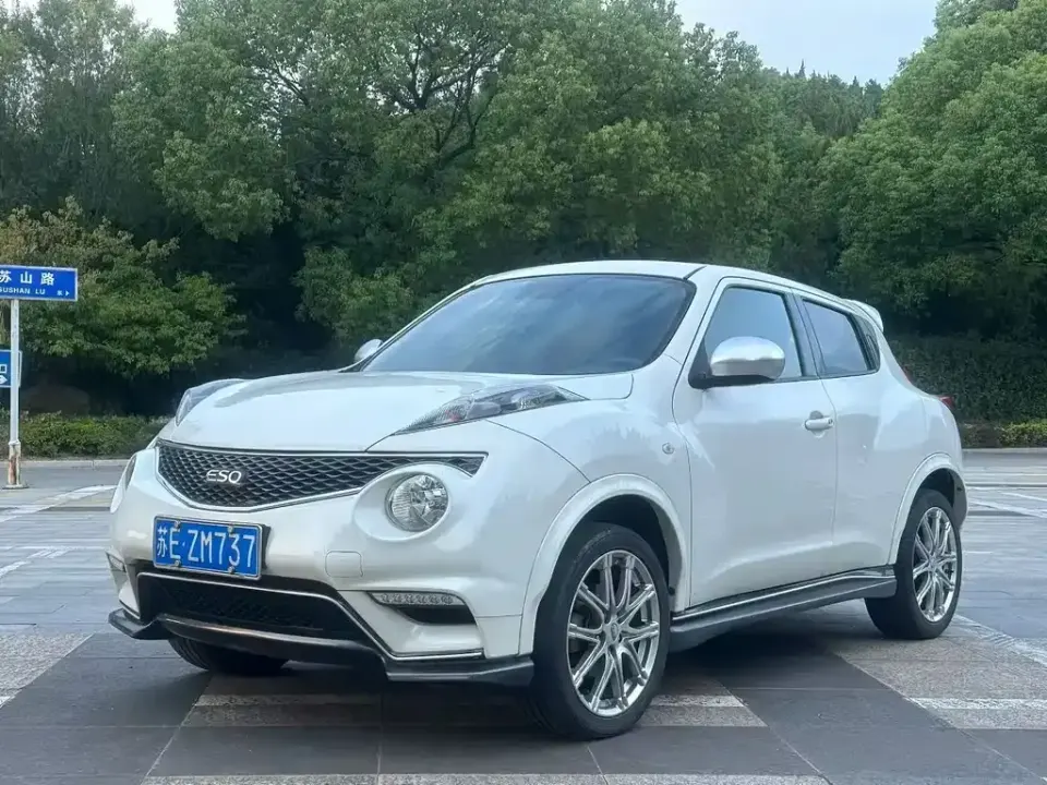 Infiniti ESQ