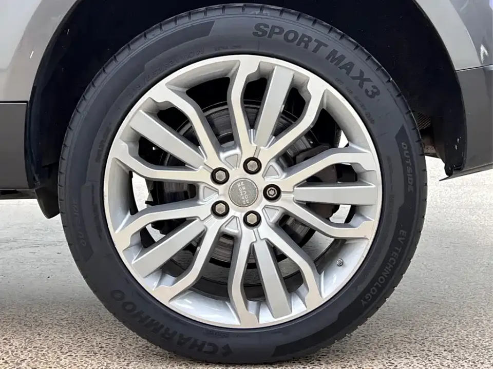 Land Rover Sport