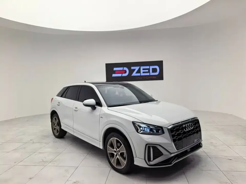 Audi Q2L