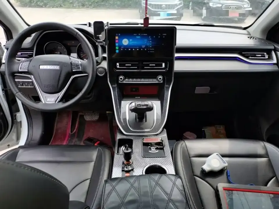 Haval M6