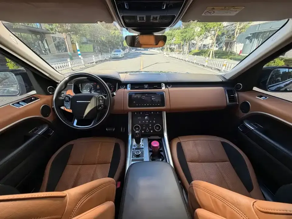 Land Rover Sport