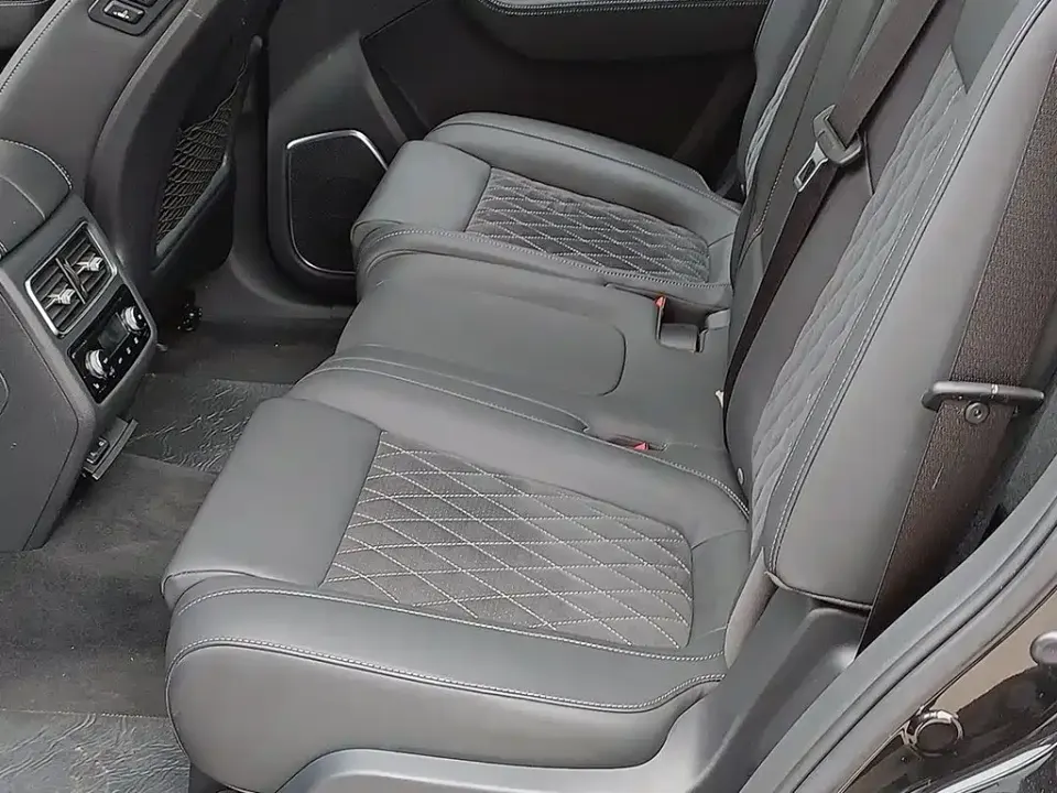 Hongqi Hongqi HS7