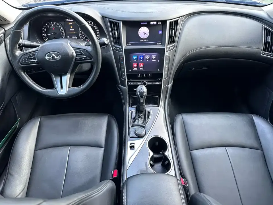 Infiniti Q50L