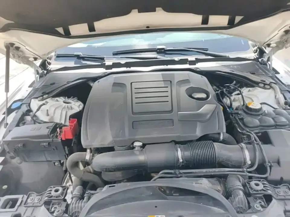 Jaguar XFL