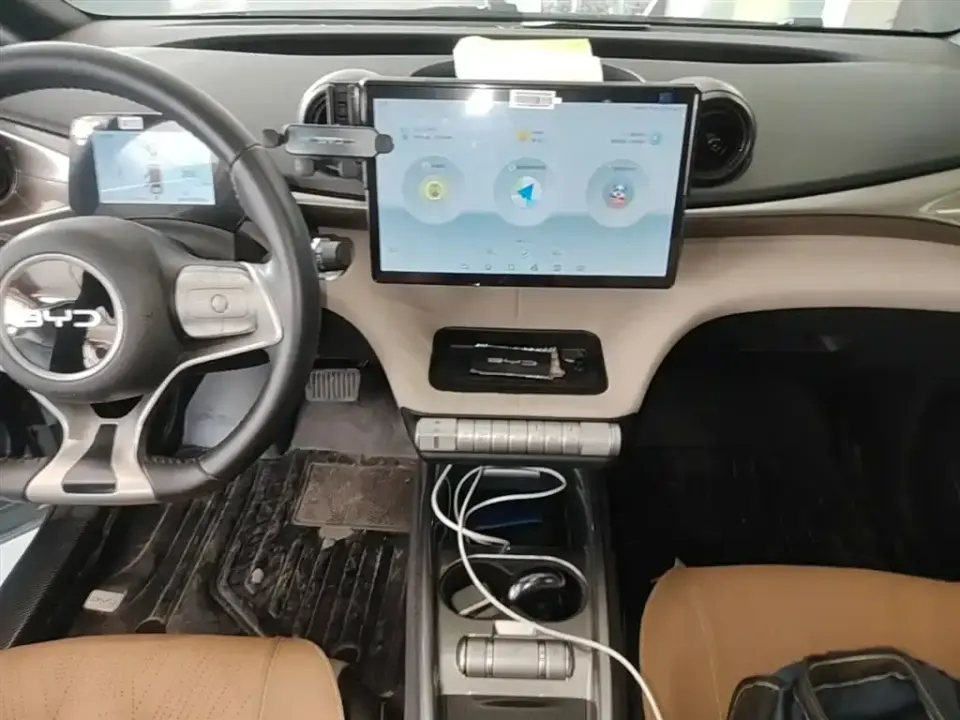 BYD Dolphin
