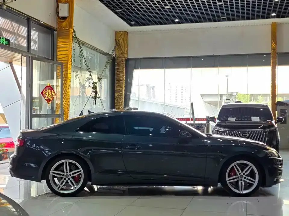 Audi A5 (Import)