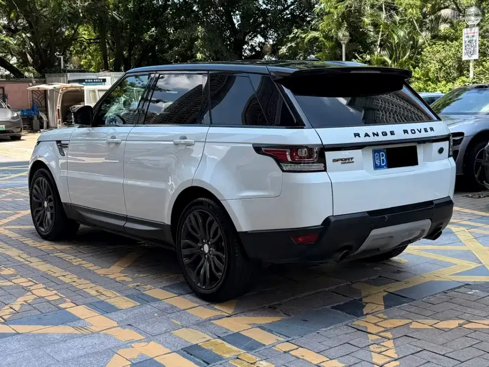 Land Rover Sport