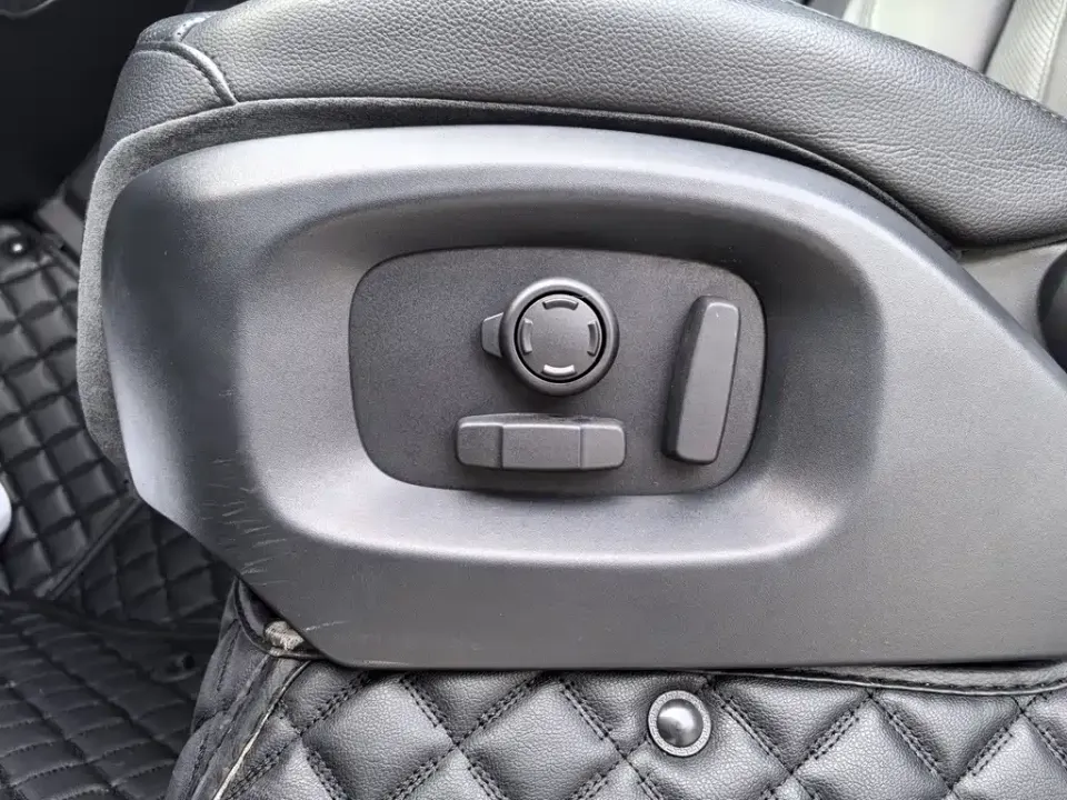 Land Rover Sport
