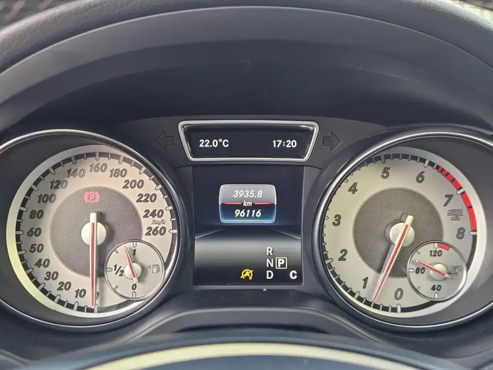 Mercedes-Benz CLA (Import)