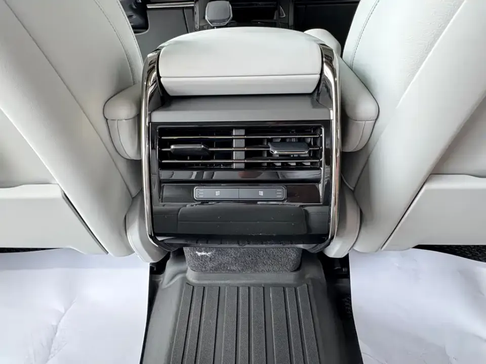 Land Rover Sport