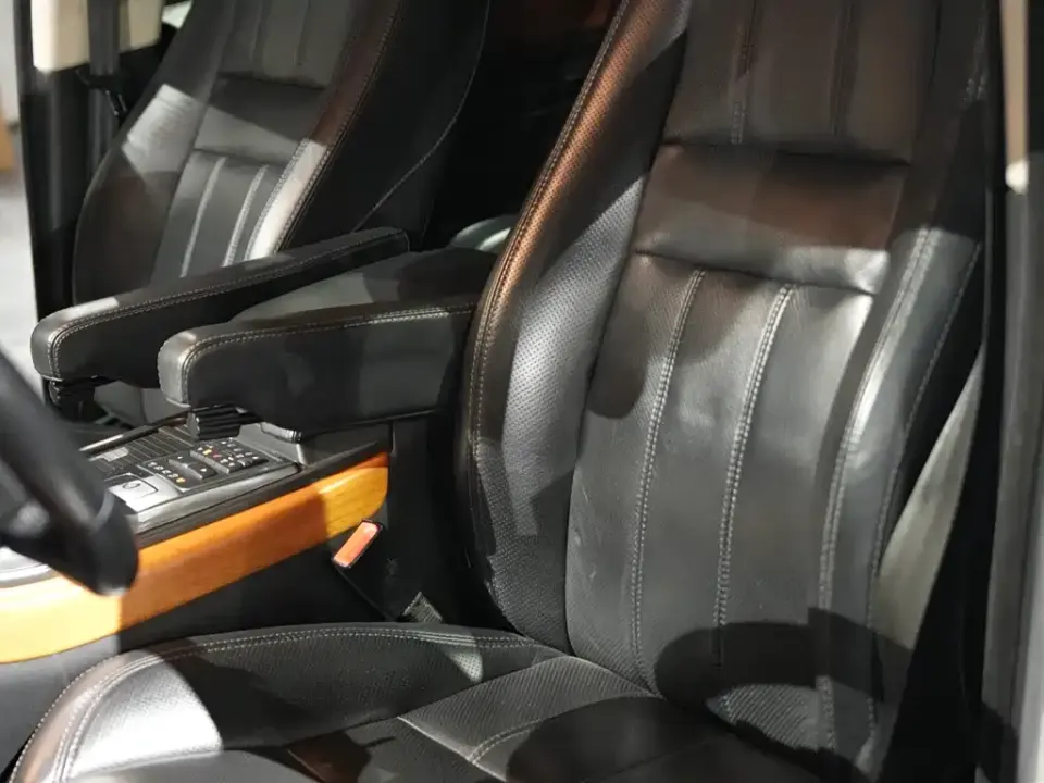 Land Rover Sport