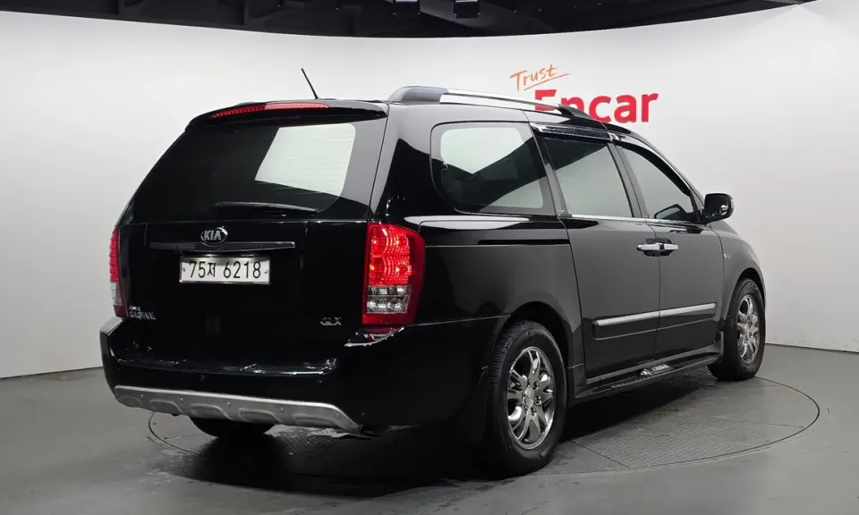 Kia Canival