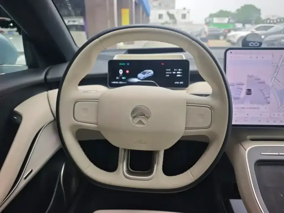 Nio ET5T
