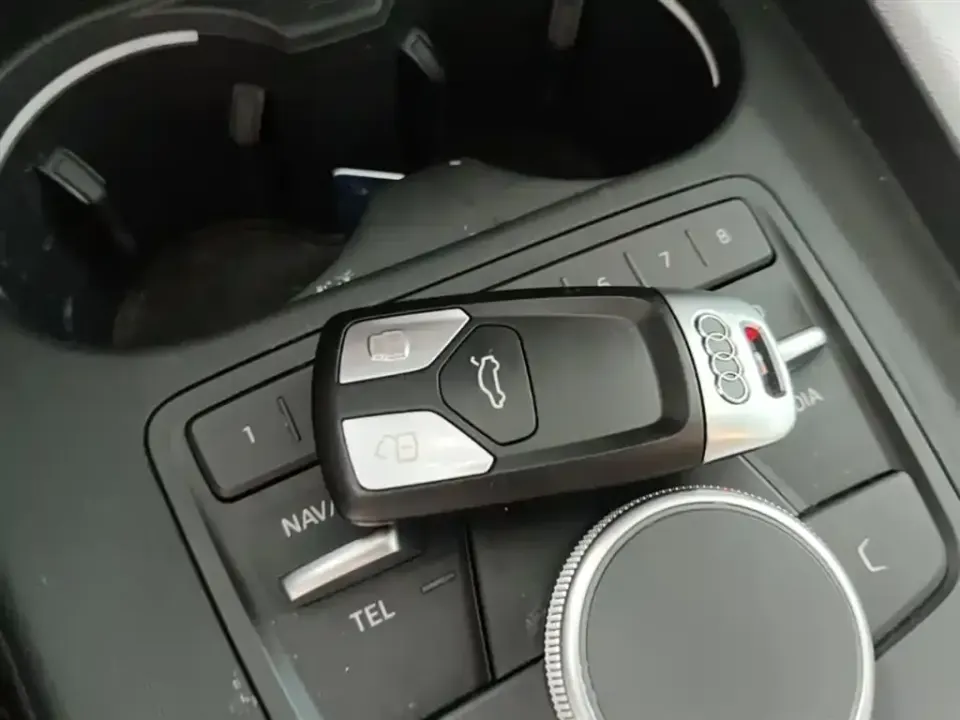 Audi A5 (Import)