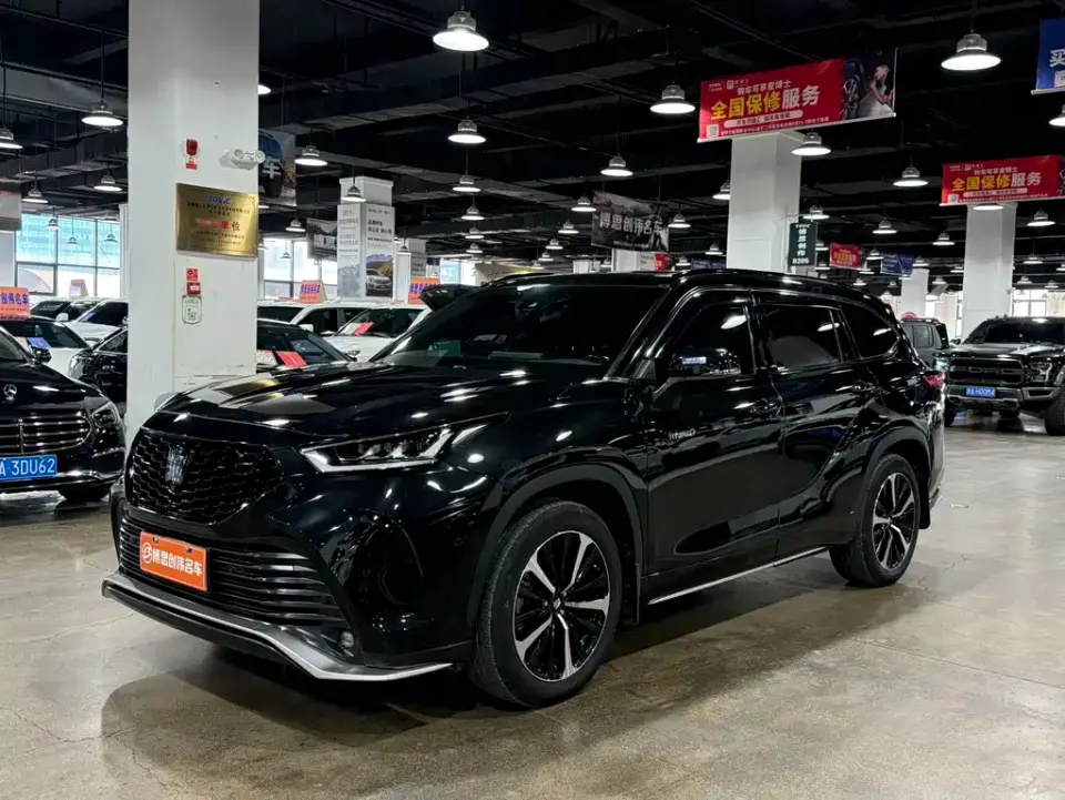 Toyota Crown Kluger