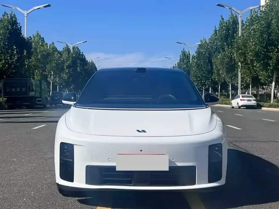 Li Li i6
