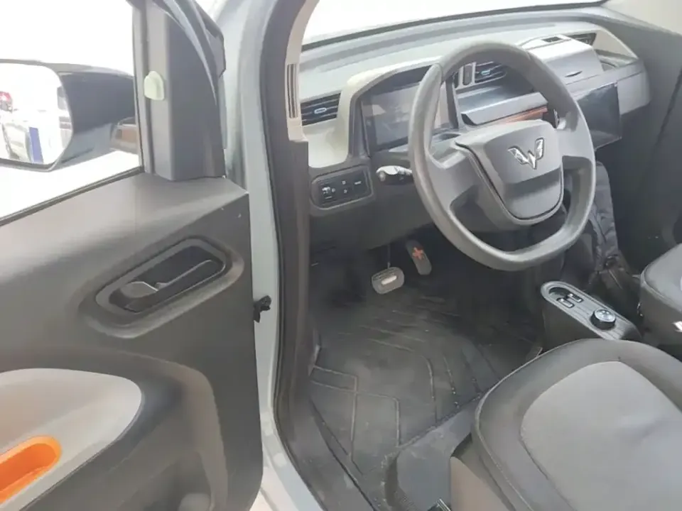 Wuling MINIEV