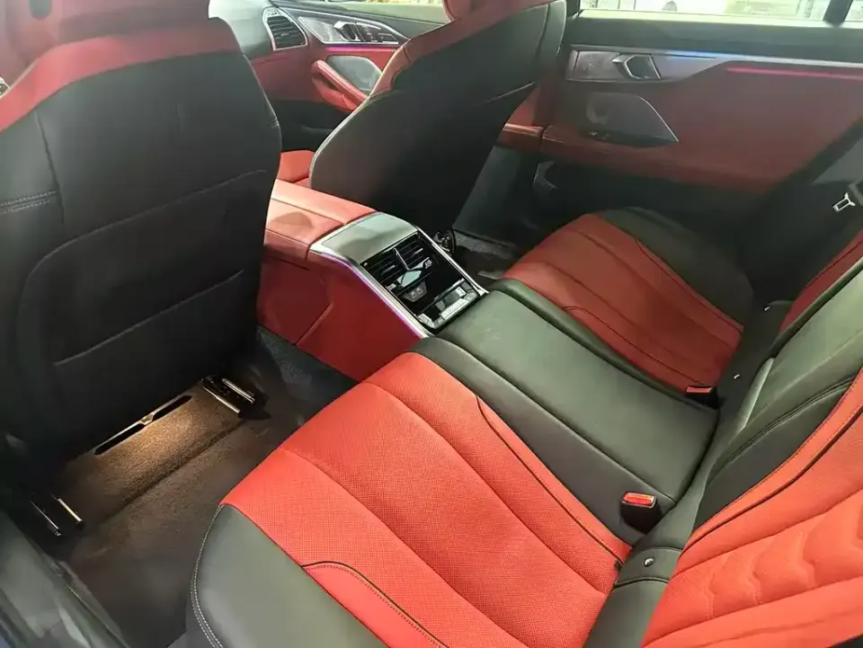 BMW 8 Series