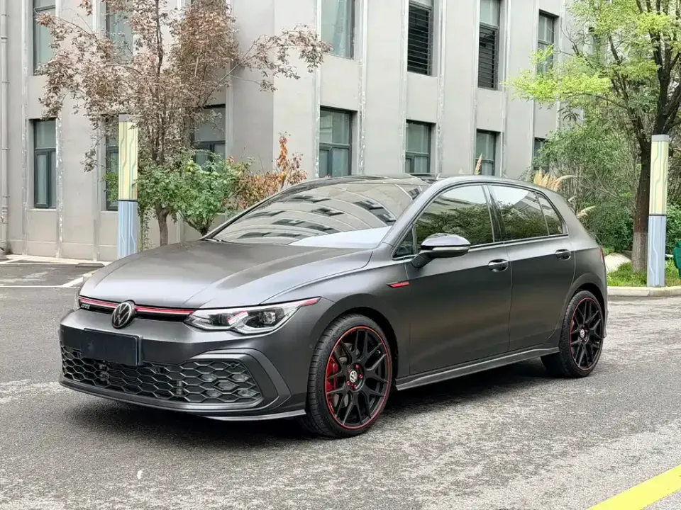 Volkswagen Golf GTI