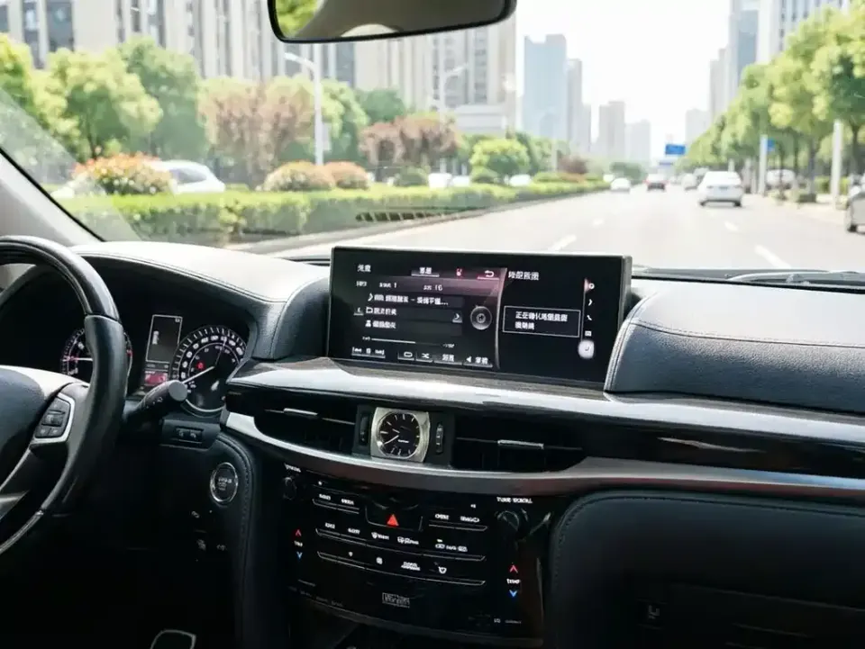 Lexus LX