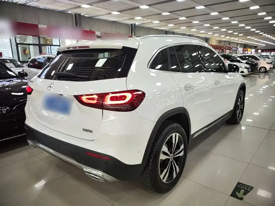Mercedes-Benz GLA
