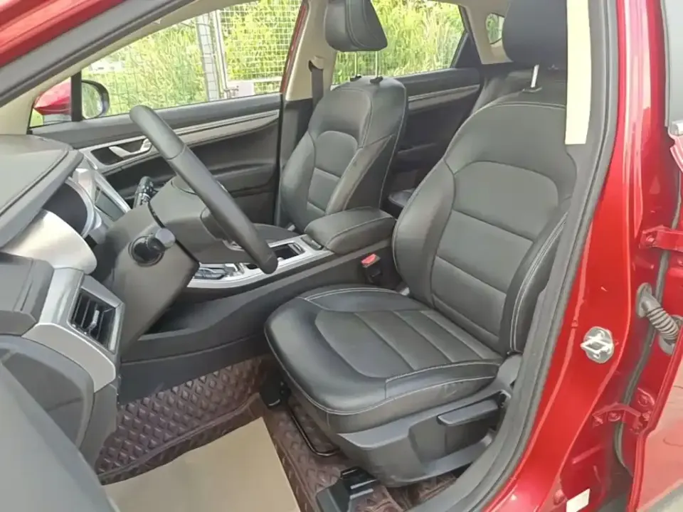 Geely Emgrand GS