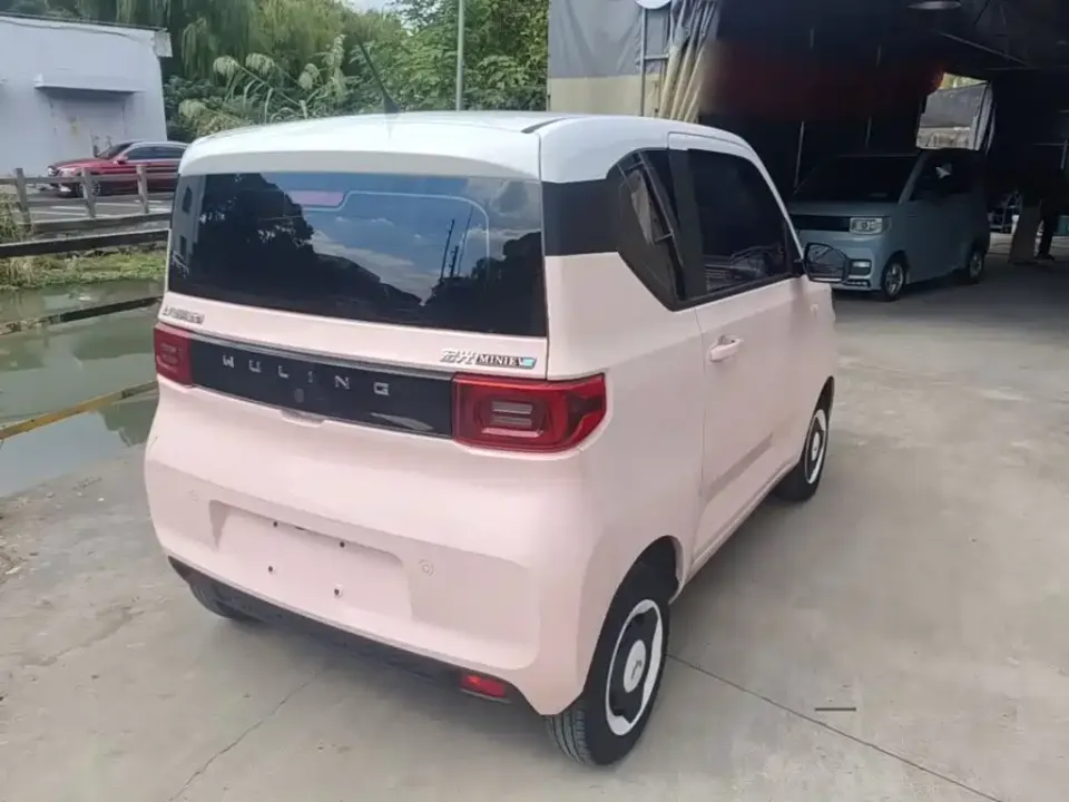 Wuling MINIEV
