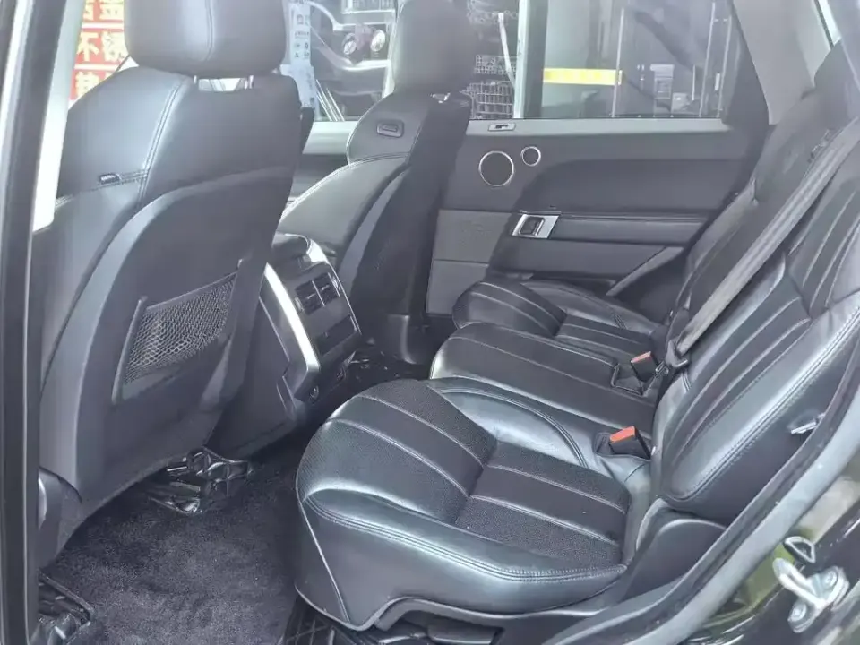 Land Rover Sport