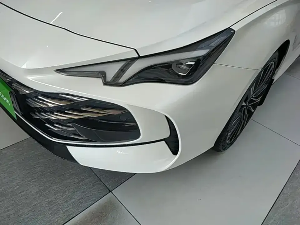 MG MG7