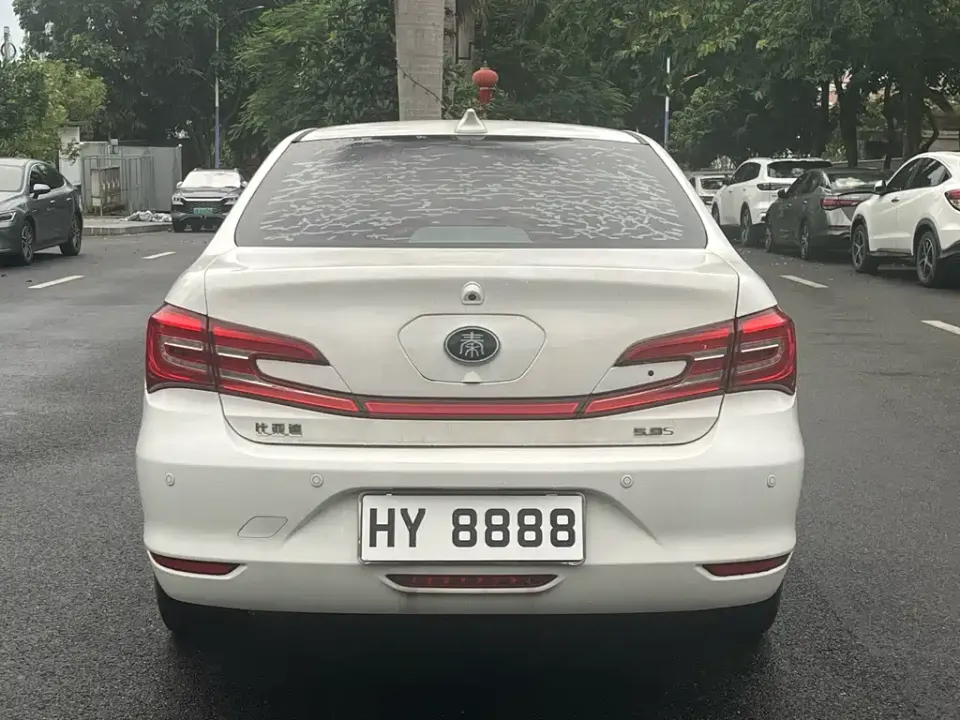 BYD Qin NEV