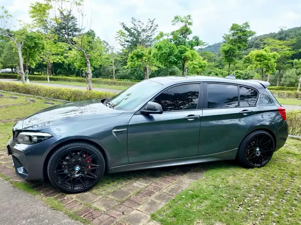 BMW 1 Series (Import)