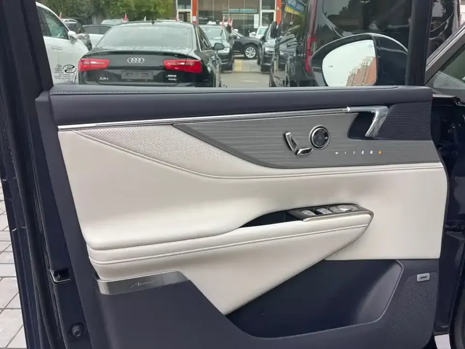 Buick GL8 Hybrid