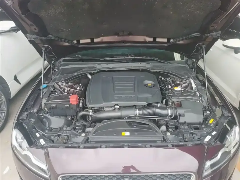 Jaguar XFL