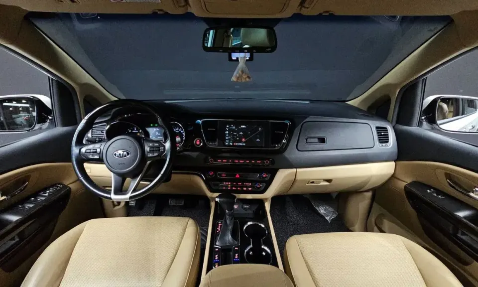 Kia Canival