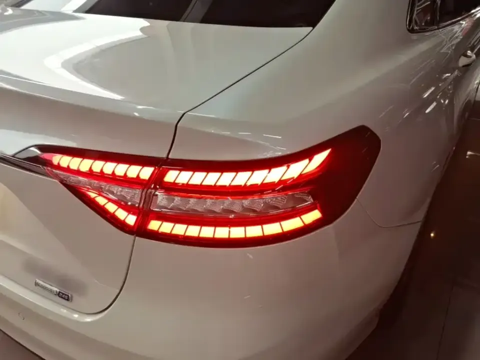 Ford Taurus